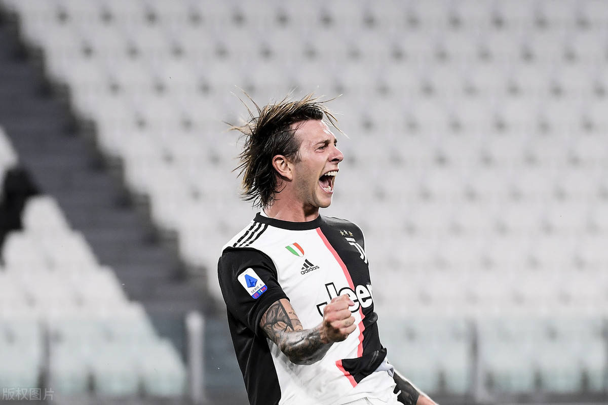 关于奥地利选手奋勇争先，一骑绝尘的信息