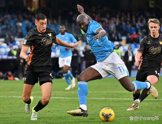 罗马客场战胜那不勒斯，豪取三分