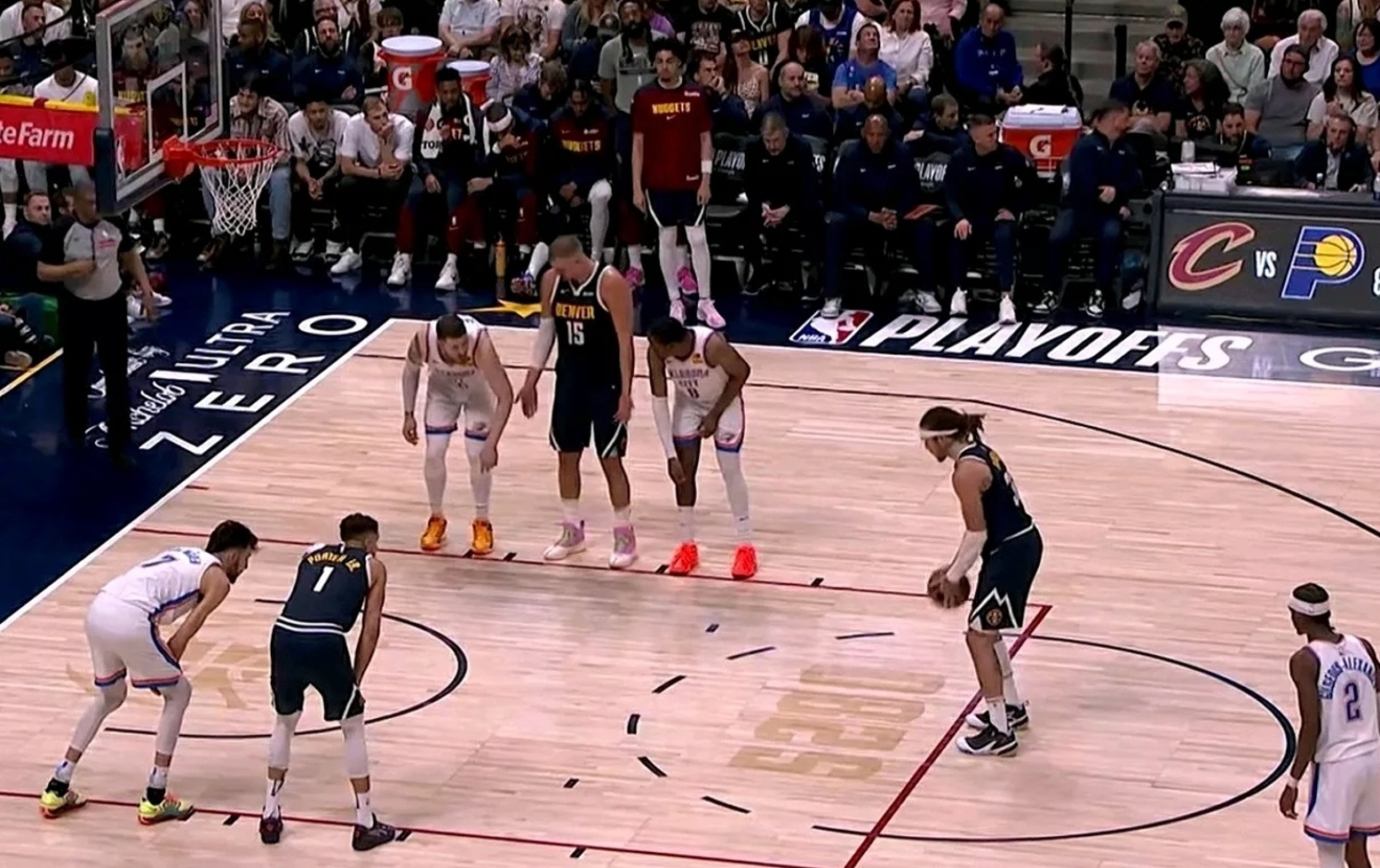 关于掘金队核心受伤后状态下滑，球队需寻找新的突破口的信息