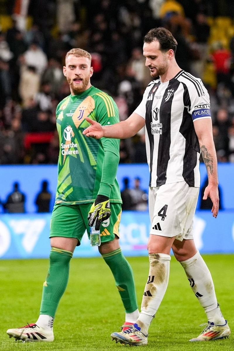 包含尤文图斯主场大胜都灵，保持不败势头的词条