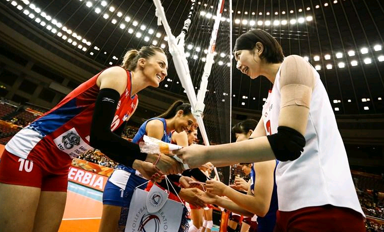 塞尔维亚队遭受逆转，小组形势严峻