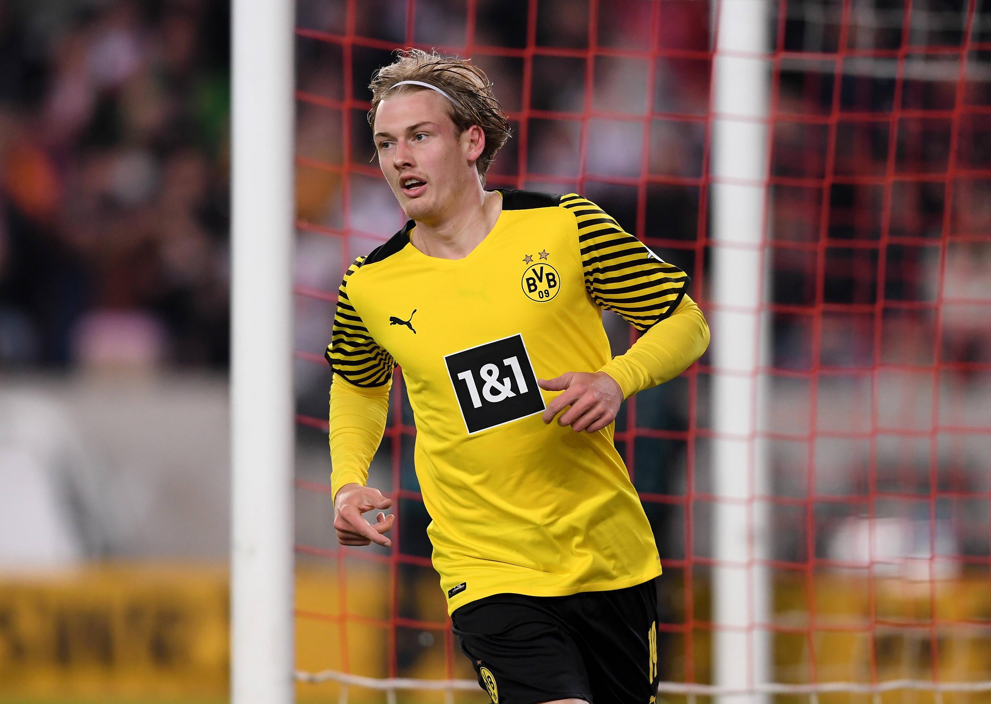 多特蒙德球员表现出色,令人瞩目 多特蒙德球员表现出色,令人瞩目