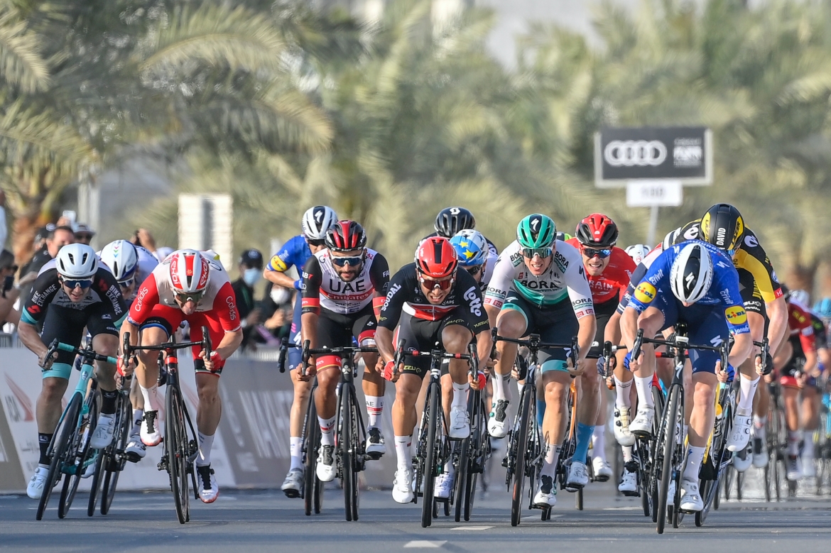 阿联酋球队击败强敌,晋级四强 阿联酋球队击败强敌,晋级四强