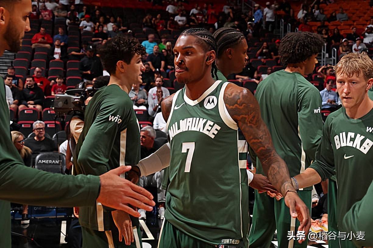 雄鹿不敌快船,遭遇三连败 雄鹿不敌快船,遭遇三连败