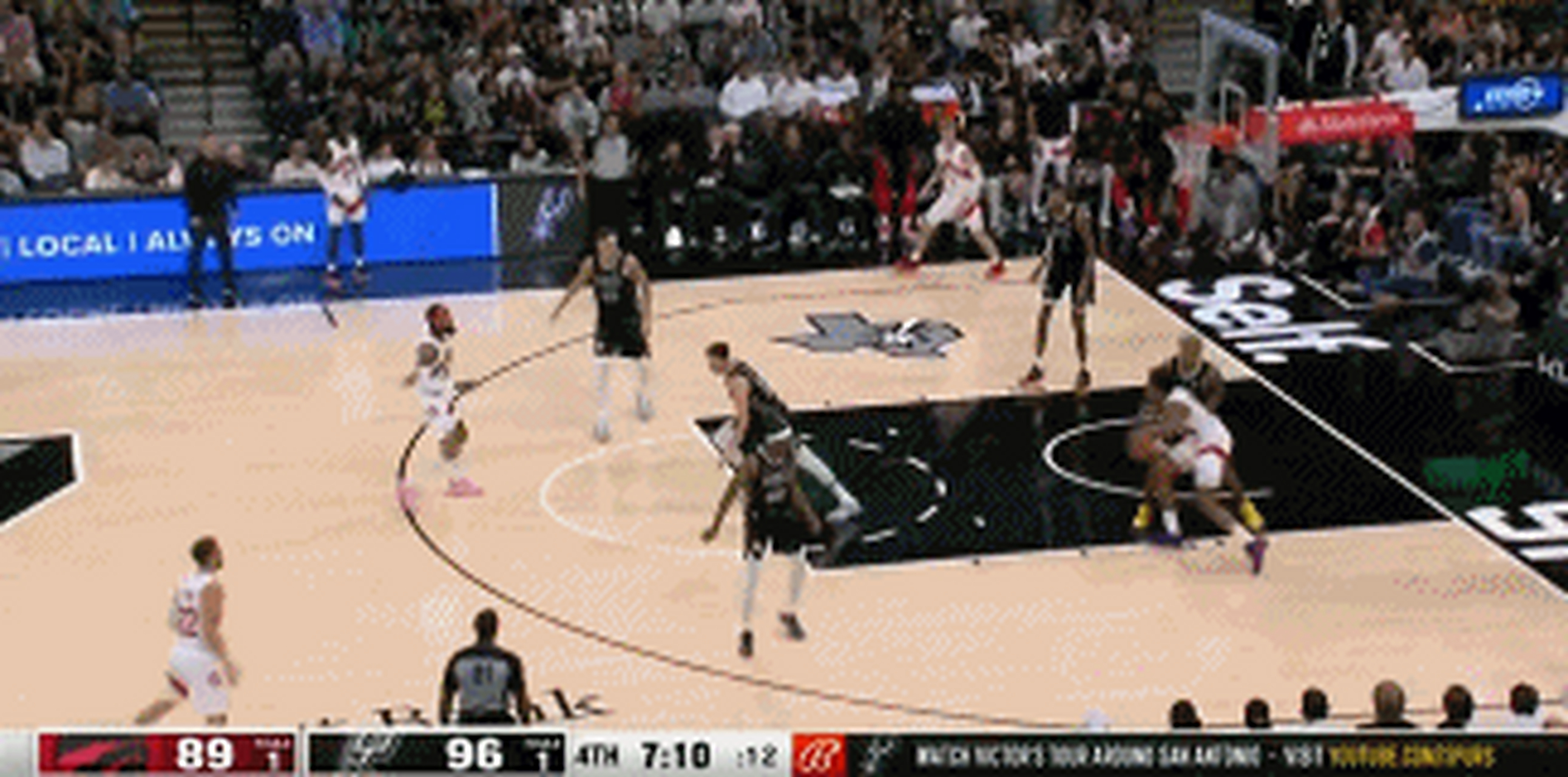 猛龙主场惨败马刺遭遇连败