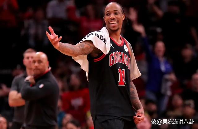 马刺不敌黄蜂,德罗赞封盖关闭 马刺不敌黄蜂,德罗赞封盖关闭