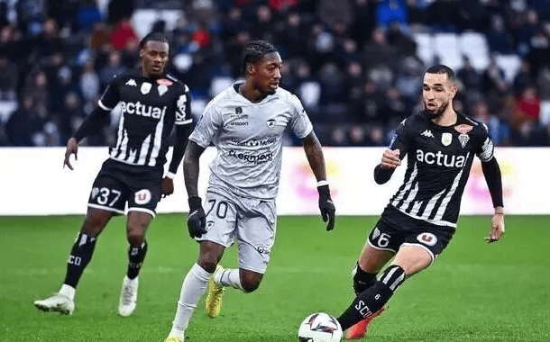 关于昂热宣布引进外援,加强球队实力的信息 关于昂热宣布引进外援,加强球队实力的信息