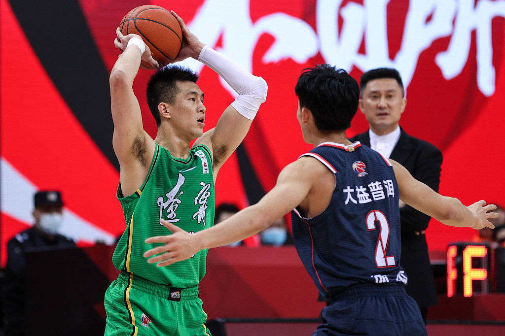 南方球队绝地反击,引发激烈角逐的简单介绍 南方球队绝地反击,引发激烈角逐的简单介绍