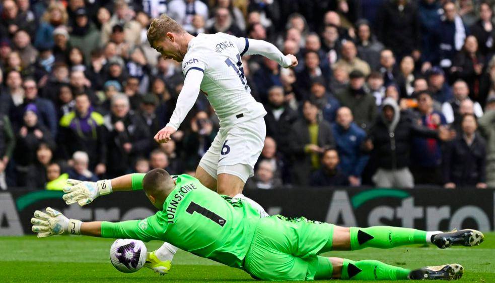 利物浦客场胜出,领跑积分榜不可动摇 利物浦客场胜出,领跑积分榜不可动摇